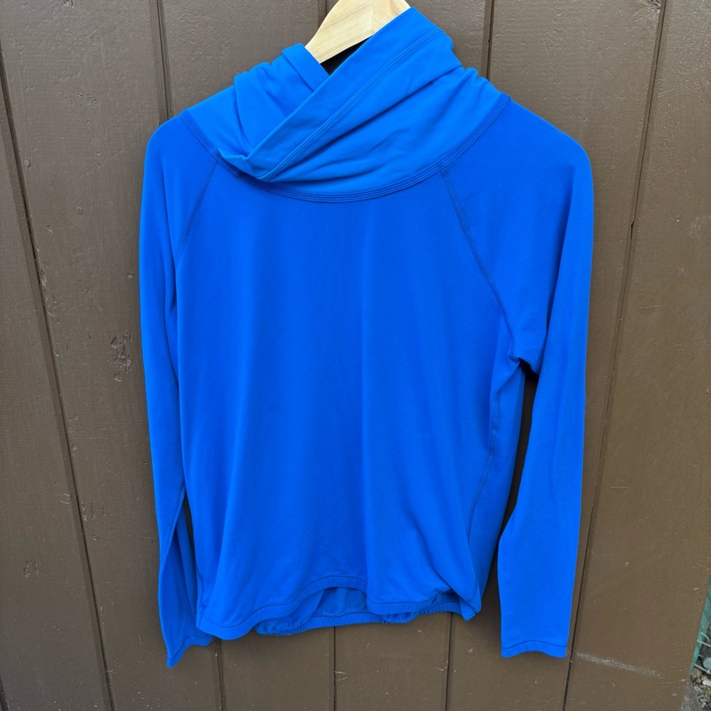 Lululemon Sweatshirt Womens Size 10 Royal Blue Cowl Neck Stretch Athleisure